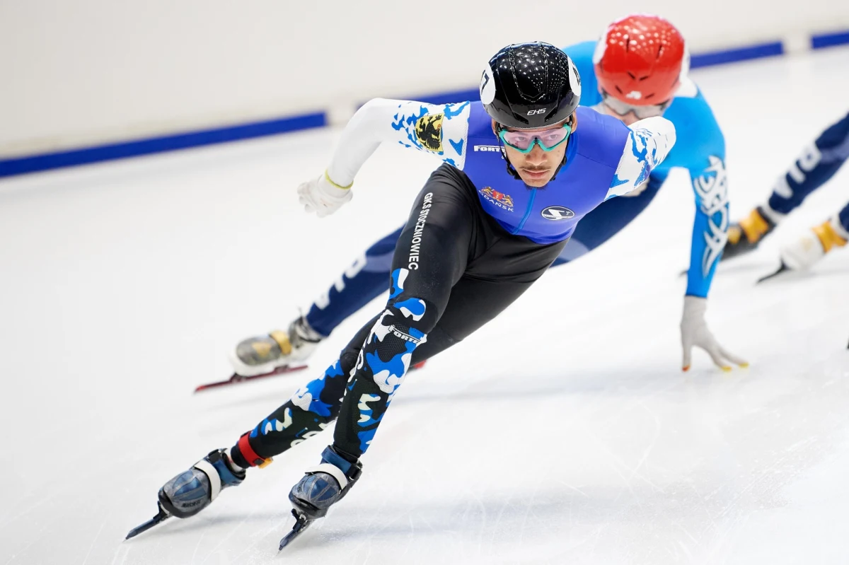 Diane Sellier zwyciężył w finale na 500 m w zawodach Pucharu Świata w short tracku w kazachskich Ałmatach. Na tym samym dystansie Natalia Maliszewska zajęła drugie miejsce, a sztafeta mieszana po raz pierwszy w historii startując w finale, była trzecia.