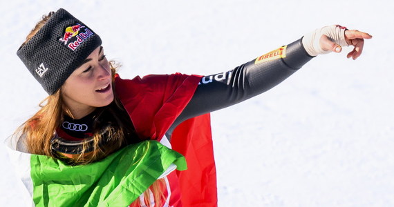 Włoszka Sofia Goggia, która dzień wcześniej złamała dwie kości śródręcza, wygrała w sobotę zjazd alpejskiego Pucharu Świata w Sankt Moritz. W piątek była druga, ale podczas przejazdu zahaczyła ręką o bramkę, doznała urazu i jeszcze tego samego dnia przeszła zabieg w szpitalu.