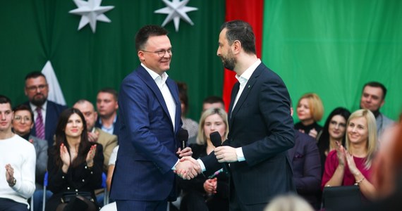 "Dialog to warunek skutecznej polityki i rządzenia" - mówił w Płocku (Mazowieckie) prezes PSL Władysław Kosiniak-Kamysz, inaugurując projekt ludowców „Uczciwa Polska”. Zaproszony na spotkanie lider Polski 2050 Szymon Hołownia przekonywał, że w polityce potrzebna jest zmiana pokoleniowa.