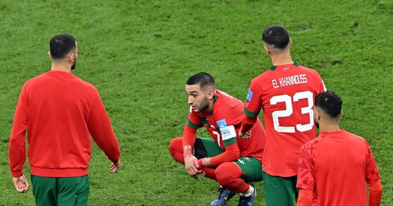 Marokańskie media mimo sobotniej porażki swojej reprezentacji w meczu o 3. miejsce piłkarskich mistrzostw świata z Chorwacją 1:2, piszą i mówią o niej z dumą, podkreślając, że dzięki sukcesowi w Katarze zjednoczyła naród i rozsławiła kraj w świecie.
