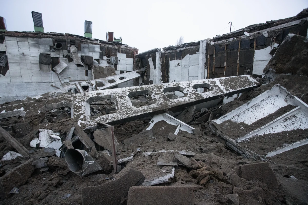 Siły Zbrojne Ukrainy przy pomocy ukraińskiego podziemia zaatakowali kwaterę Rosjan w mieście Szczastia w obwodzie ługańskim. Zginęło co najmniej 16 najeźdźców, a około 40 zostało rannych - podaje "Ukraińska Prawda".