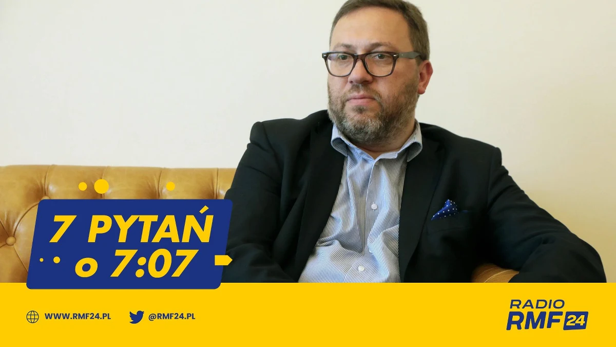 "Tutaj z jednej strony jest bardzo duże rozczarowania wobec postawy Białorusi, która od początku de facto uczestniczy w tej agresji, udzielając swojego terytorium siłom zbrojnym Rosji. A z drugiej strony jest takie staranie się, by niepotrzebnie nie sprowokować północnego sąsiada do pełnego zaangażowania się, do włączenia się na zasadzie udziału sił zbrojnych w jakiejś operacji czy wobec Kijowa, czy na kierunku wołyńskim. Ukraina stara się zachować taką równowagę i wstrzemięźliwość, ale złudzeń tu nie dostrzegam" – mówił w rozmowie 7 pytań o 7:07 w internetowym Radiu RMF24 Bartosz Cichocki ambasador Polski w Kijowie w Ukrainie. 