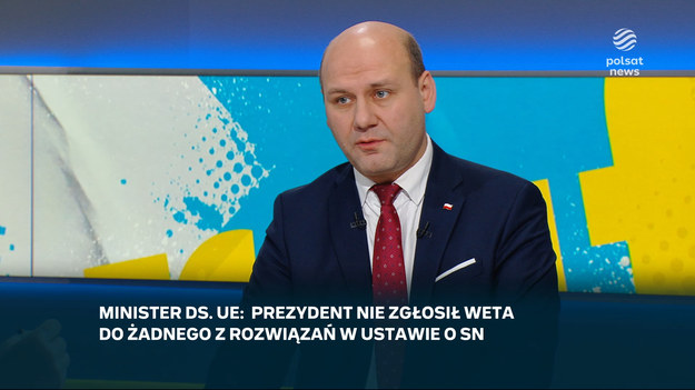 Szymon Szynkowski vel Sęk odniósł się w programie "Graffiti" do sondażu dla "GDP" i RMF, w którym 66 proc. ankietowanych opowiedziało się za tym, by Sejm przyjął wynegocjowaną z KE ustawę o Sądzie Najwyższym. 19 proc. respondentów było na "nie", a 15 proc. nie miało zdania.

- Wydaje mi się, że te wyniki pokazują, iż jest społeczne oczekiwanie, żeby zamknąć ten temat, i żeby można było pozyskać te środki. (...) Ta ustawa daje na to szansę - zaznaczył polityk.

Minister ds. Unii Europejskiej zapewnił również, że ma pismo z Komisji Europejskiej potwierdzające ocenę nowelizacji ustawy o SN.