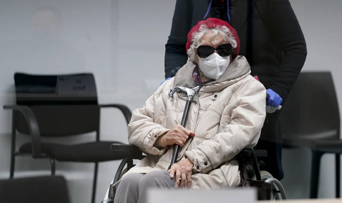 Jest wyrok w procesie 97-letniej Irmgard Furchner, byłej sekretarki komendanta niemieckiego nazistowskiego obozu koncentracyjnego Stutthof, oskarżonej o współudział w zabójstwie ponad 10 tys. osób. Sąd okręgowy w Itzehoe uznał Furchner za winną i skazał na dwa lata pozbawiania wolności w zawieszeniu, poinformowała agencja dpa.