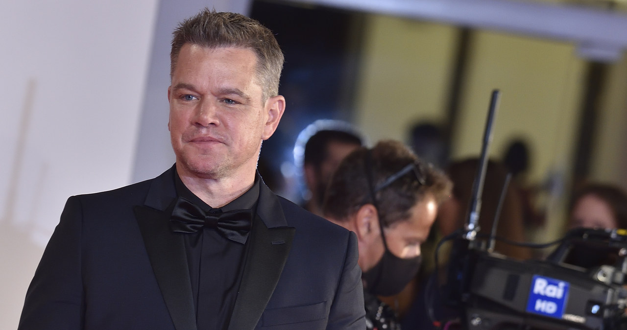 "Przejdę do historii. Nigdy nie spotkacie aktora, który odrzucił większą kwotę" - zdradził w tamtym roku Matt Damon. Aktor podsumował w ten sposób swoją odmowę zagrania roli głównej w filmie "Avatar", przez co stracił aż 250 milionów dolarów. Teraz do tej sytuacji odniósł się James Cameron. Reżyser zapewnia, że wciąż chce obsadzić Damona w jednej z kolejnych części swojej serii. Ale nie jest już tak hojny jak przed laty.