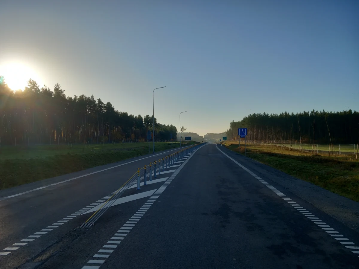 Kierowcy mogą już korzystać z nowej 18-kilometrowej obwodnicy Nowego Miasta Lubawskiego. To dobra wiadomość dla mieszkańców 10-tysięcznego miasteczka, przez które dziennie przejeżdżały setki samochodów ciężarowych. 