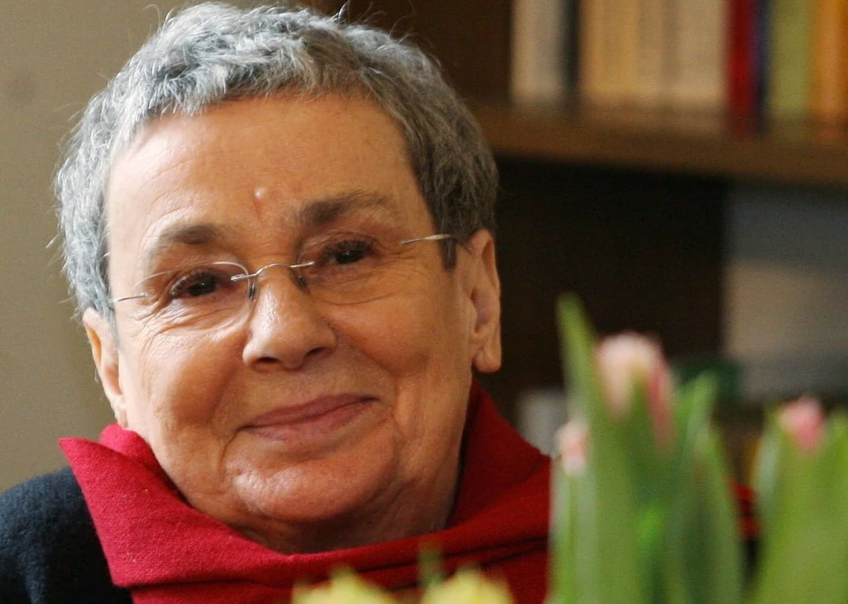 W wieku 86 lat zmarła dziennikarka i pisarka Kira Gałczyńska, córka Konstantego i Natalii Gałczyńskich. Informację o jej śmierci podał m.in. Instytut Adama Mickiewicza w swoich mediach społecznościowych.