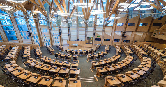 Szkocki parlament przyjął ustawę o uznaniu płci, która powoduje, że prawna zmiana płci będzie wymagała jedynie deklaracji danej osoby, bez badań medycznych.