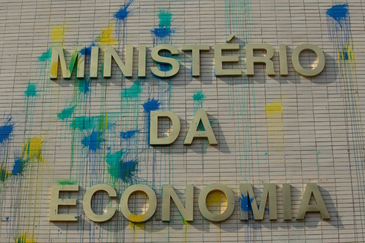 ​Brazylijski dziennik "Folha de Sao Paulo" opublikował w przeddzień świąt Bożego Narodzenia serię reportaży o klęsce niedożywienia lub głodu w Brazylii i w całym regionie, wywołanej pandemią koronawirusa, a następnie niezwykle dotkliwymi następstwami wojny na Ukrainie, m.in. wzrostem cen zbóż.