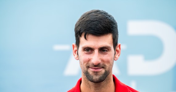 Novak Djoković ma nadzieję, że zostanie ciepło przyjęty przez publiczność podczas tenisowego Australian Open. Serb nie wystąpił w ostatniej edycji turnieju z powodu braku szczepień na Covid-19. "Lubię tu grać" - powiedział mediom.