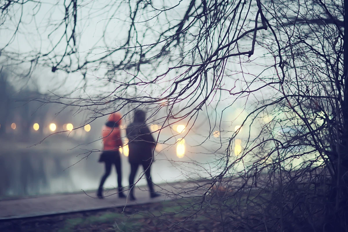 Pierwszy dzień świąt Bożego Narodzenia przynosi nam ciepłą i na większości obszarów pochmurną aurę. W całej Polsce temperatura będzie dodatnia. Słoneczną pogodą i temperaturą do 9 stopni Celsjusza mogą cieszyć się mieszkańcy południa kraju. Na północy Polski więcej chmur. 