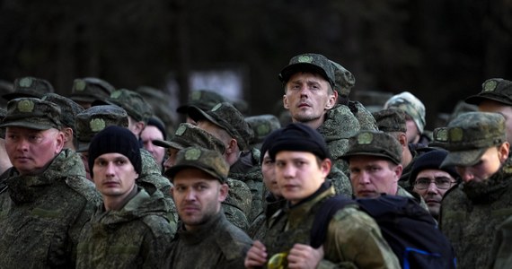 Jewgienij Prigożyn, szef grupy Wagnera, prywatnej organizacji najemników działającej w Ukrainie, oznajmił w wywiadzie dla telewizji RT, że oligarchowie i bogaci Rosjanie powinni wspierać finansowo działania wojenne - informuje agencja dpa. 