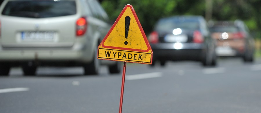 W  świąteczne dni na polskich drogach zginęło 8 osób, a 114 zostało rannych. Policjanci zatrzymali 580 nietrzeźwych kierowców. 