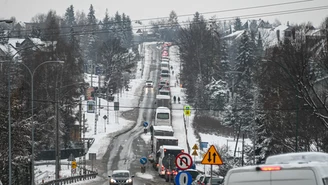 Turyści wracają ze świąt pod Tatrami. Potężne korki 