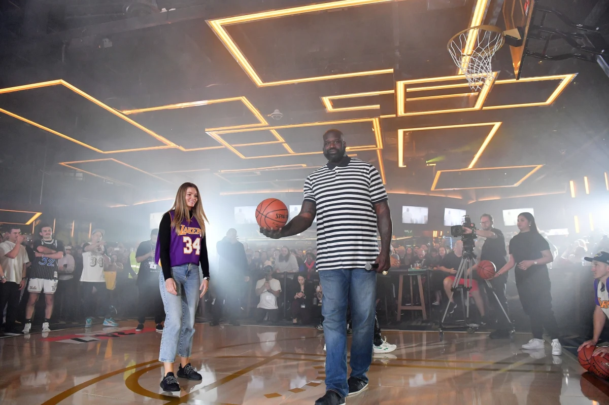 Jeden z byłych gwiazdorów koszykarskiej ligi NBA, Shaquille O'Neal, mistrz olimpijski z 1996 r., po raz kolejny przeszedł na dietę. Pochwalił się, że zrzucił 40 funtów, tj. ok. 18 kg i nie zamierza na tym poprzestać. 