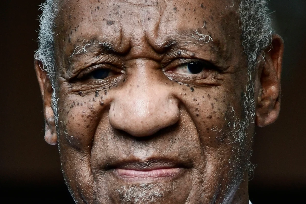 Bill Cosby chce wrócić do występów. Jego rzecznik Andrew Wyatt przekazał magazynowi "The Hollywood Reporter", że kontrowersyjny komik zamierza ruszyć w trasę stand-upową wiosną lub latem 2023 r. 