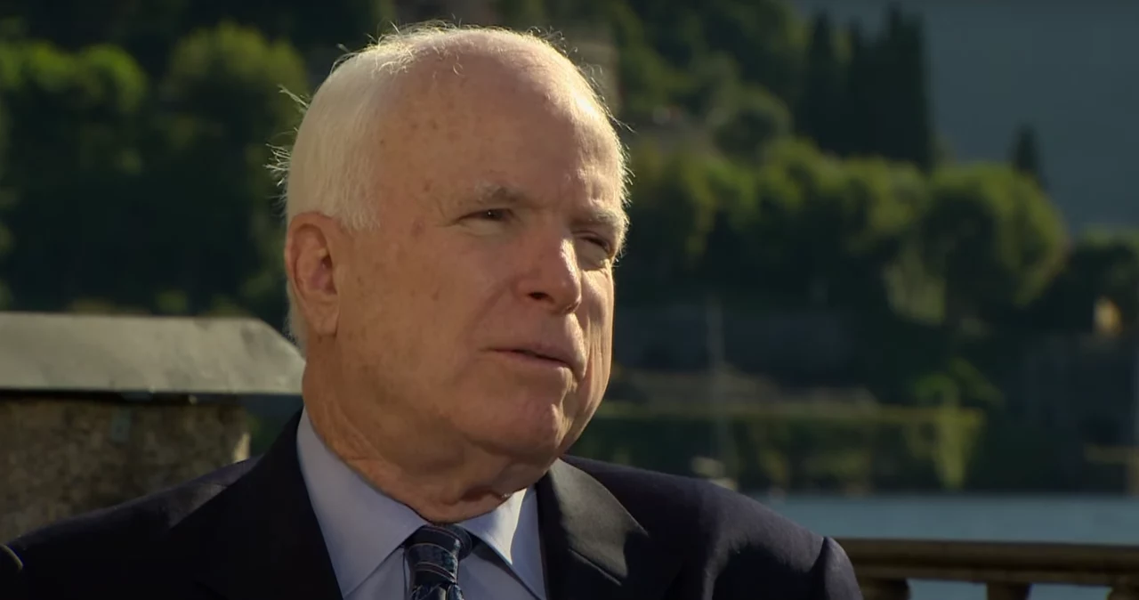 John McCain podczas wywiadu dla BBC w 2014 r.