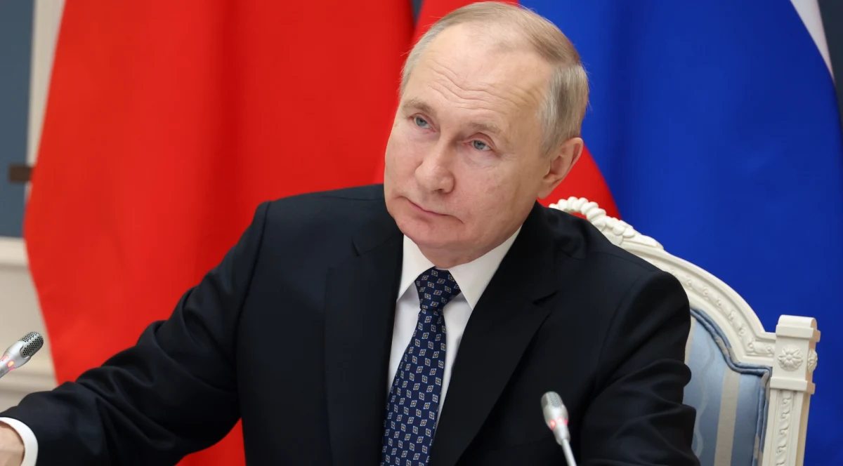 ​Prezydent Rosji Władimir Putin przesłał noworoczne życzenia światowym przywódcom. Gratulacji nie dostali liderzy tzw. krajów nieprzyjaznych. W Europie przesłanie Putina trafiło tylko do trzech krajów: Serbii, Węgier i Białorusi.