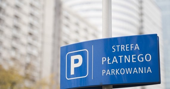 ​Praga-Północ i północny Mokotów - o te obszary od poniedziałku, 2 stycznia powiększa się Strefa Płatnego Parkowania Niestrzeżonego w Warszawie. Do strefy zostanie włączonych ponad 5 tys. miejsc postojowych, po kilkadziesiąt ulic na Pradze i na Mokotowie.