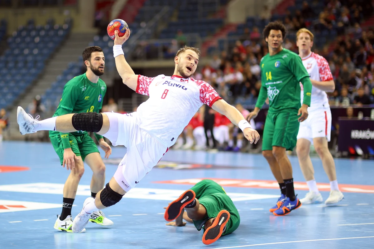 ​Polscy piłkarze ręczni wygrali z Brazylią 31:23 (14:13) w swoim trzecim meczu odbywającego się w Krakowie Turnieju 4Nations Cup. Biało-czerwoni z dwoma zwycięstwami zajęli drugą lokatę w turnieju.