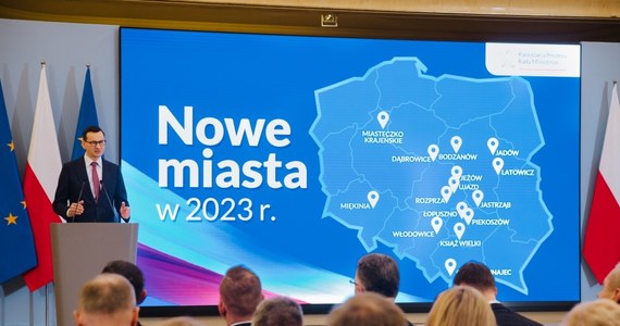 1 stycznia status miasta otrzymało 15 miejscowości. Cztery z nich znajdują się w woj. łódzkim, cztery na Mazowszu, dwie w Małopolsce, dwie w woj. świętokrzyskim, jedna na Dolnym Śląsku, jedna w Śląskiem i jedna w Wielkopolsce. W tej chwili w Polsce jest łącznie 979 miast.