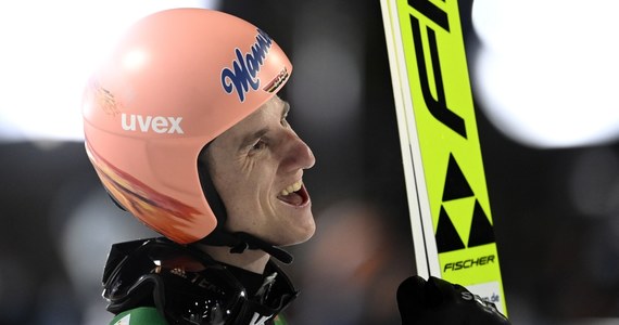 Niemiecki skoczek narciarski Karl Geiger zdobył nagrodę Skok Roku. Jest ona przyznawana za największą łączną długość wszystkich prób w zawodach Pucharu Świata w roku 2022. 