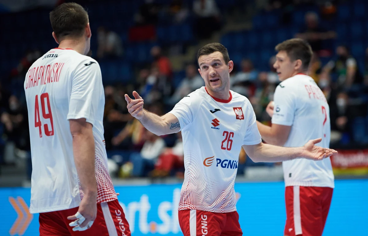 Reprezentację Polski piłkarzy ręcznych czekają w tym tygodniu ostatnie mecze przed mistrzostwami świata. Po krakowskim 4Nations Cup Biało-Czerwoni rozegrają jeszcze jeden turniej towarzyski w Katowicach. Natomiast już 11 stycznia zmierzą się z Francją na otwarcie czempionatu, którego współorganizatorem jest Polska.