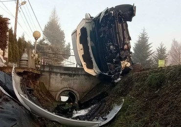 Straciła panowanie nad autem i uderzyła w betonowy przepust. Groźny wypadek w Osobnicy