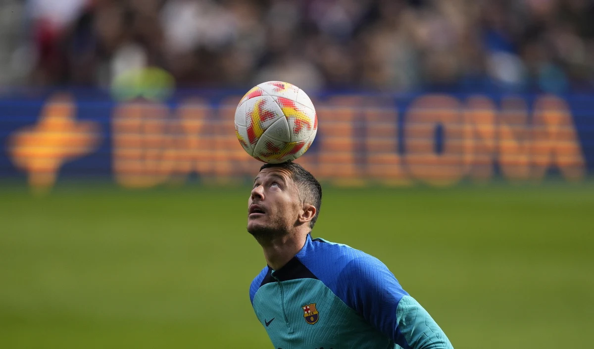 RCD Espanyol złożył oficjalny donos na FC Barcelonę po zremisowanych 1:1 sobotnich derbach, rozegranych w ramach 15. kolejki hiszpańskiej ekstraklasy piłkarskiej. Za powód podano "nieuprawniony" występ Roberta Lewandowskiego w barwach "Dumy Katalonii".