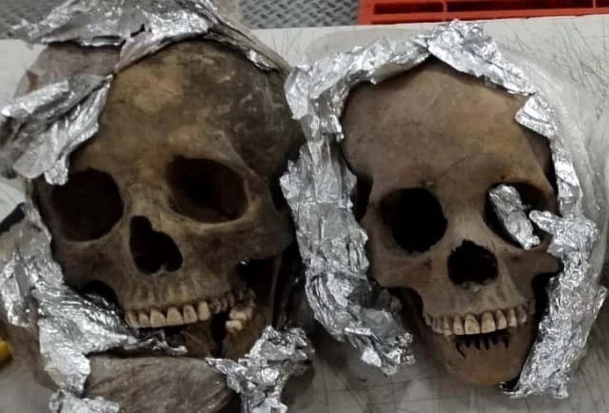 Meksykańskie służby bezpieczeństwa dokonały makabrycznego odkrycia w jednej z paczek wysłanych na Nowy Rok do Stanów Zjednoczonych. W przesyłce znajdowały się cztery ludzkie czaszki - poinformowały media.