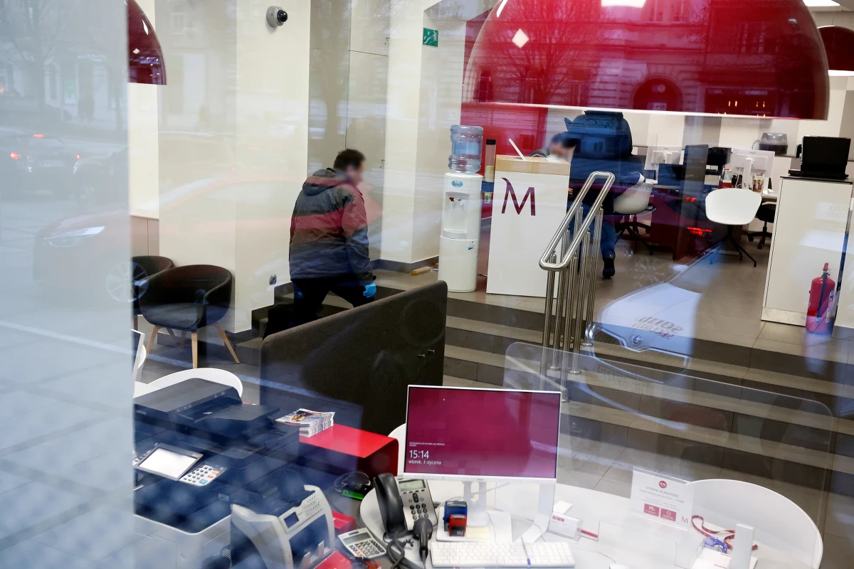 W Częstochowie (woj. śląskie) doszło do napadu na bank. Dzięki szybkiej akcji policji, napastnik został zatrzymany.