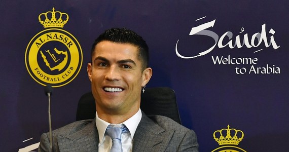 Cristiano Ronaldo został zaprezentowany na stadionie w Rijadzie, stolicy Arabii Saudyjskiej, przed kibicami klubu An-Nassr, w którym będzie występował do 2025 r. "Mam nadzieję, że będę tutaj szczęśliwy (…) Miałem kilka propozycji, m.in. z Portugalii, ale najlepszą była oferta z An-Nassr” - stwierdził były zawodnik Manchesteru United.