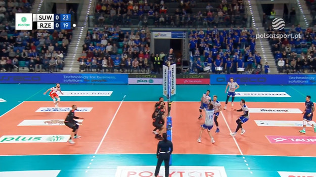 Skrót meczu 18. kolejki PlusLigi MKS Ślepsk Malow Suwałki – Asseco Resovia 1:3 (25:23, 19:25, 24:26, 22:25)

