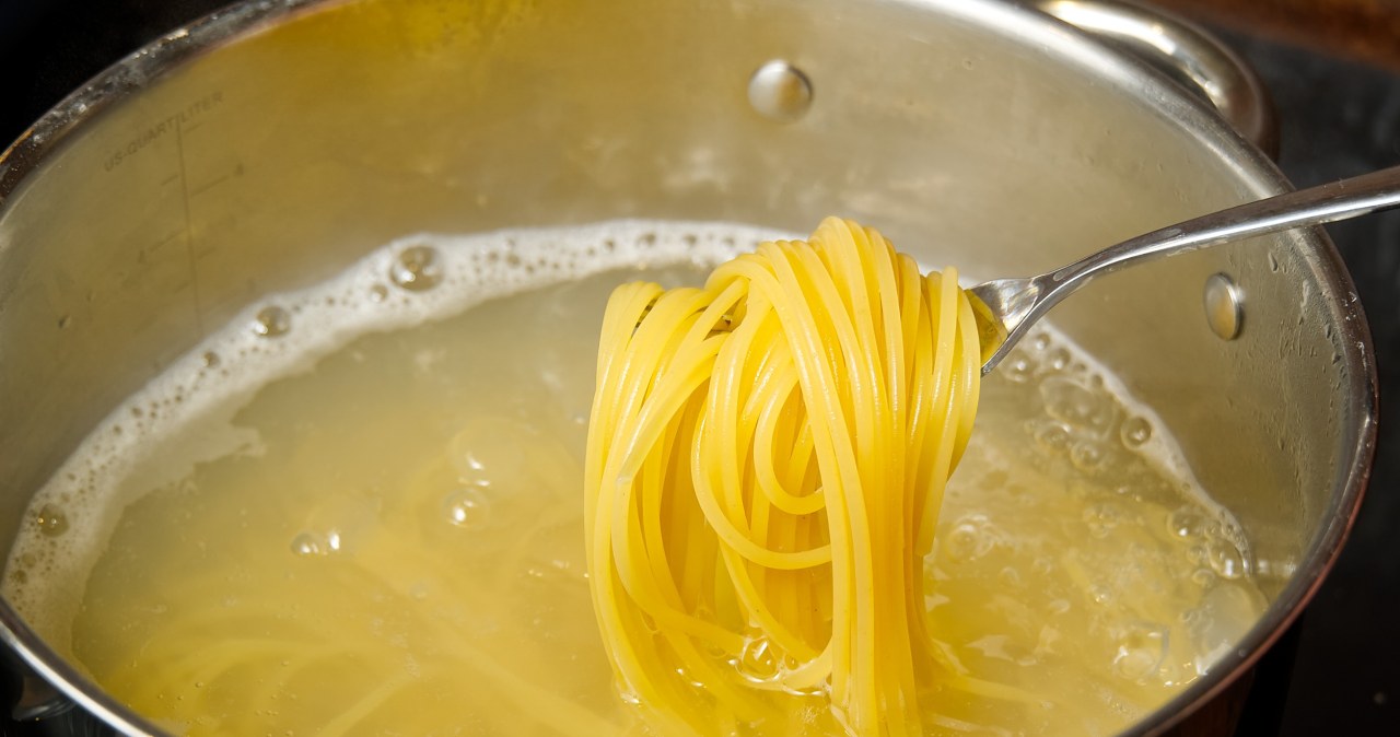 Ten makaron i ryż nadają się do wyrzucenia? Zwróć uwagę na czas