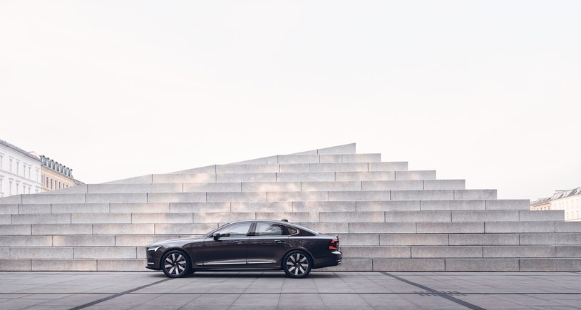 Volvo S90 - najważniejsze informacje