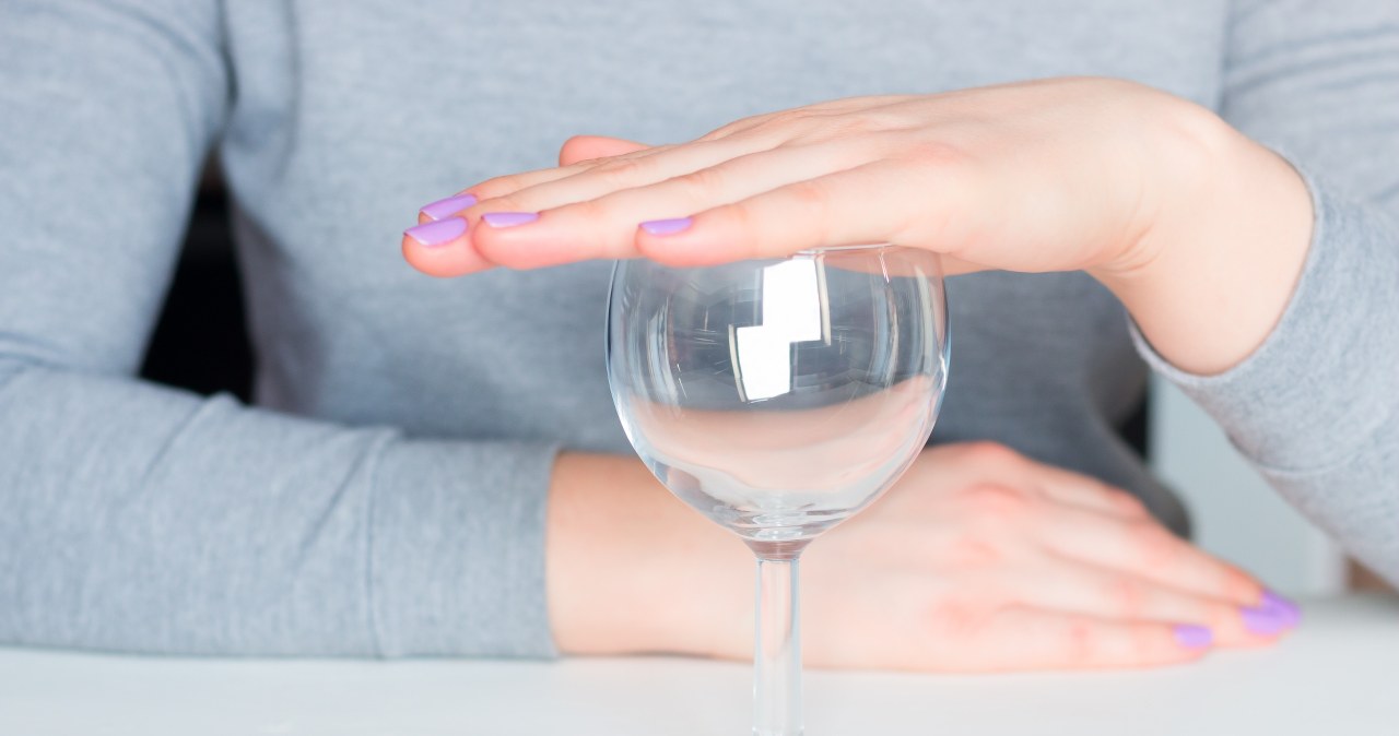 Mniejsze ryzyko chorób, lepsza kontrola wagi. Korzyści suchego stycznia