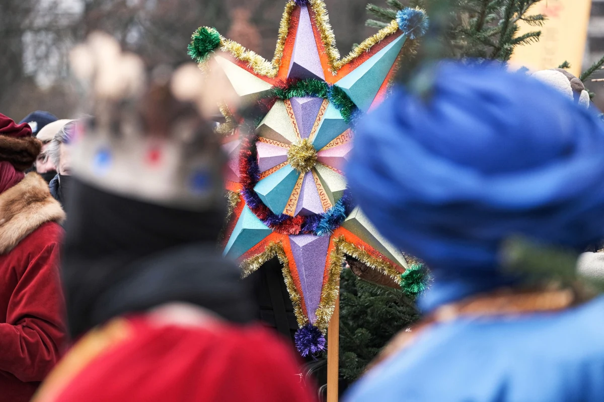 Tegoroczny szczeciński Orszak Trzech Króli poprowadzą konno ułani – przekazał organizator wydarzenia ks. Michał Mikołajczak. Impreza rozpocznie się w piątek wspólnym kolędowaniem o godz. 11.30 przy szczecińskim magistracie. Będą utrudnienia w ruchu.