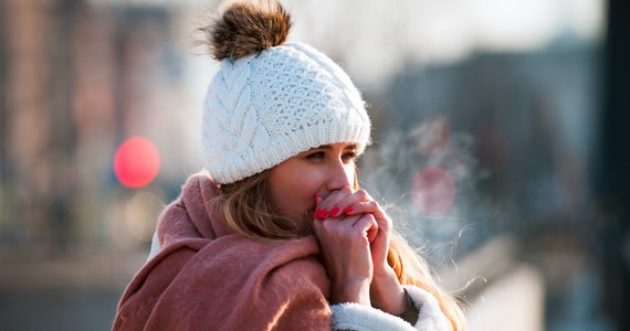 Przez kolejne dni Polska będzie podzielona na cieplejszy zachód i południe oraz nieco chłodniejszy wschód i północ. Czy i gdzie można spodziewać się opadów śniegu? 