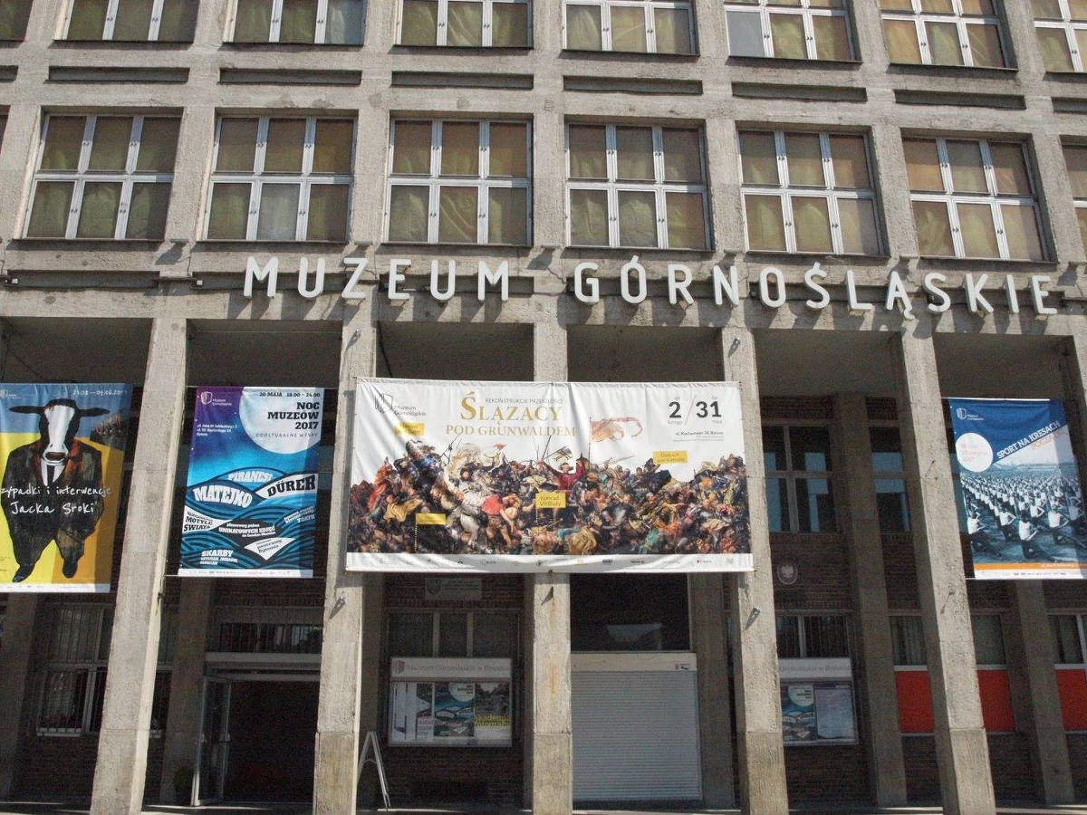 Przedwojenny modernistyczny gmach dzisiejszego Muzeum Górnośląskiego w centrum Bytomia został wpisany do rejestru zabytków województwa śląskiego - poinformowały służby prasowe miasta oraz Górnośląsko-Zagłębiowskiej Metropolii.