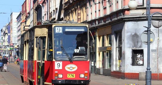 Kolejne etapy prac przy dwóch tramwajowych inwestycjach – w Chorzowie i Katowicach – uniemożliwią utrzymanie ruchu na głównej tramwajowej magistrali między Katowicami a Bytomiem. Od 8 i 9 stycznia wprowadzone zostaną w tych miastach zmiany w organizacji komunikacji.