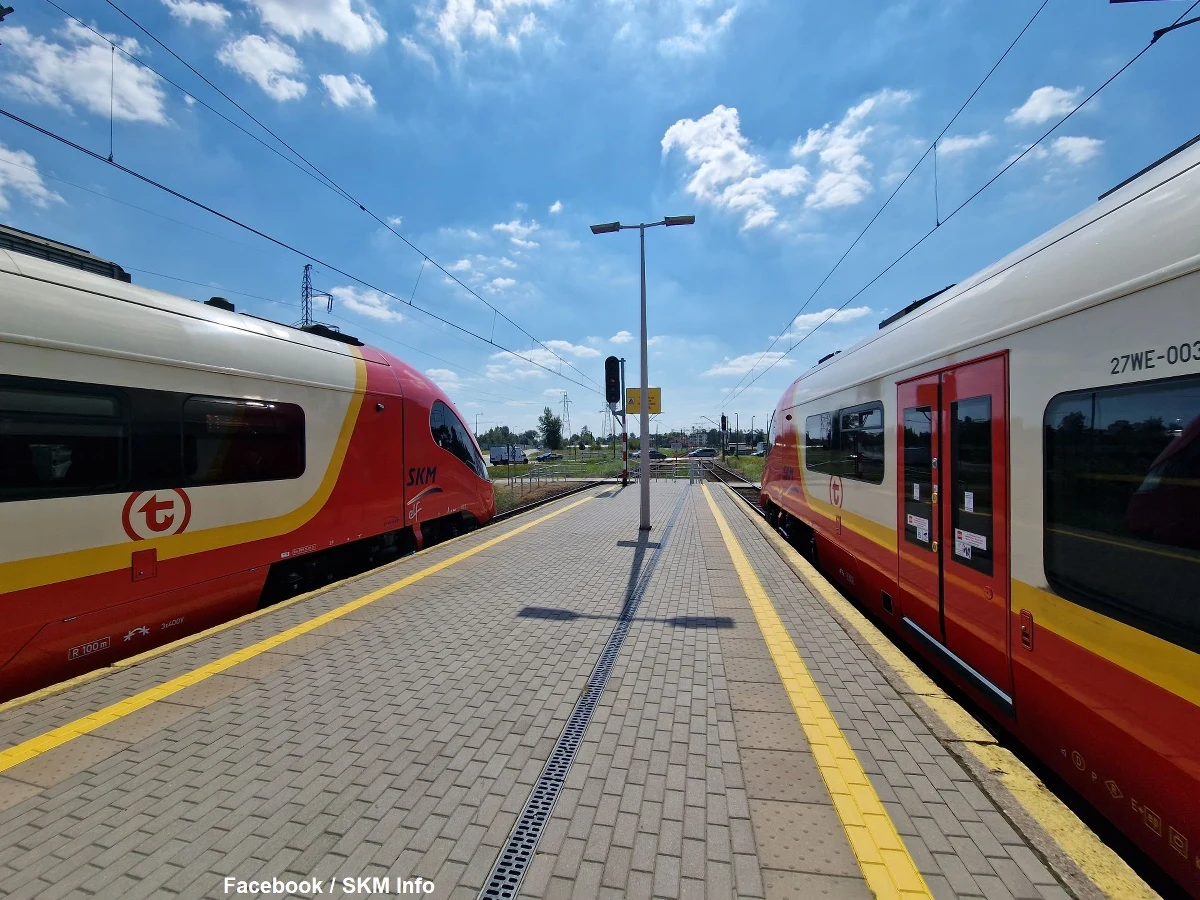 Na pasażerów podróżujących koleją od strony Radzymina i Legionowa czekają weekendowe utrudnienia. W związku z budową tunelu pod torami w Legionowie i całkowitym zamknięciem jednego z torów, od piątku część pociągów Szybkiej Kolei Miejskiej S3 zostanie odwołana.