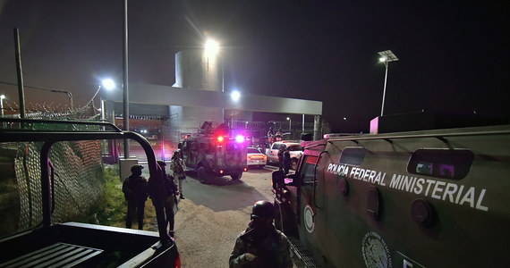 Syn słynnego barona narkotykowego, Joaquina „El Chapo” Guzmana (którego historia została przedstawiona m.in. w produkcji Netflixa „Narcos: Meksyk”) został schwytany przez meksykańskie siły bezpieczeństwa. Po wielkiej akcji służb w stanie w stanie Sinaloa, na zachodzie kraju, wybuchły zamieszki, w których zginęło trzech policjantów.
