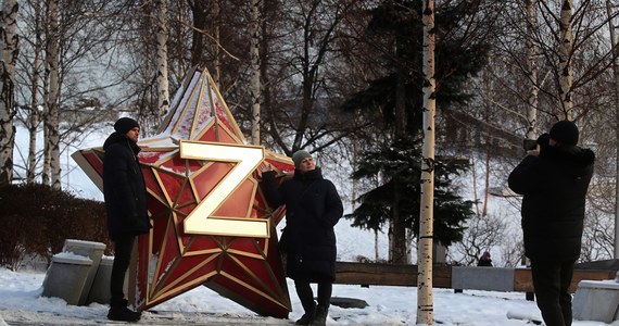 Na przerwie w walkach zdecydowanie zyskaliby Rosjanie – ocenia w najnowszym raporcie amerykański Instytut Studiów nad Wojną (ISW). Analitycy wskazują też, że ogłoszenie w czwartek przez prezydenta Rosji Władimira Putina jednostronnego zawieszenia broni jest najpewniej operacją informacyjną mającą uderzyć w reputację Ukrainy.