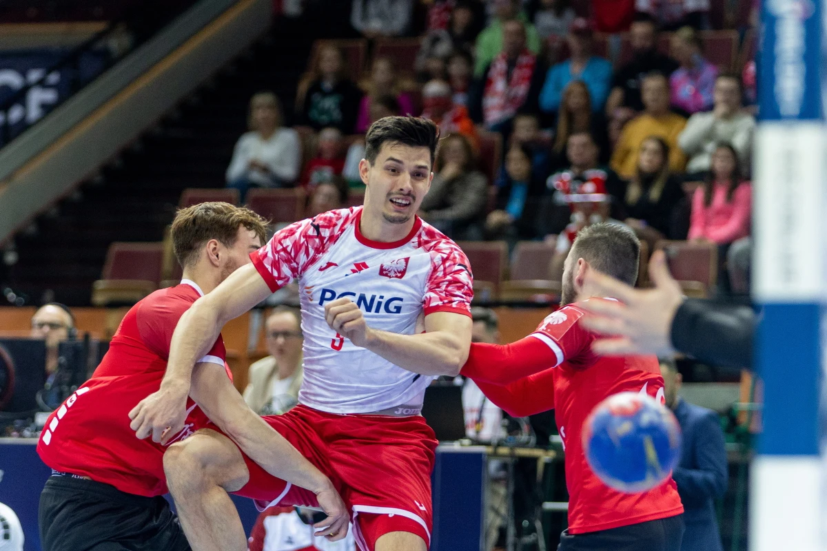 Piłkarze ręczni reprezentacji Polski z kompletem zwycięstw wygrali Turniej Noworoczny w Katowicach. Na koniec pokonali Belgię 29:18 (12:9). Już w środę w Polsce i Szwecji rozpoczną się mistrzostwa świata.