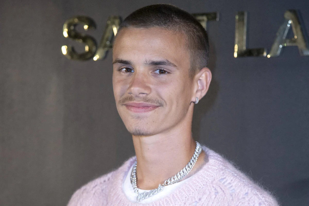 ​Romeo Beckham, 20-letni syn znanego przed laty angielskiego piłkarza Davida, który do tej pory występował w należącym do ojca klubie Major League Soccer z Miami, chce spróbować sił w ojczyźnie i do końca sezonu został wypożyczony do rezerw grającego w ekstraklasie Brentfordu.