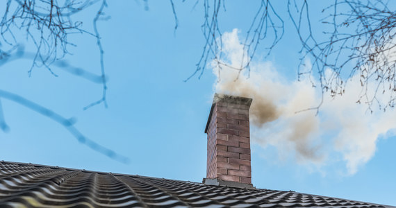 Smog nie odpuszcza.  W niedzielę w zdecydowanej części województwa śląskiego przekroczone są dopuszczalne normy pyłu zawieszonego w powietrzu.