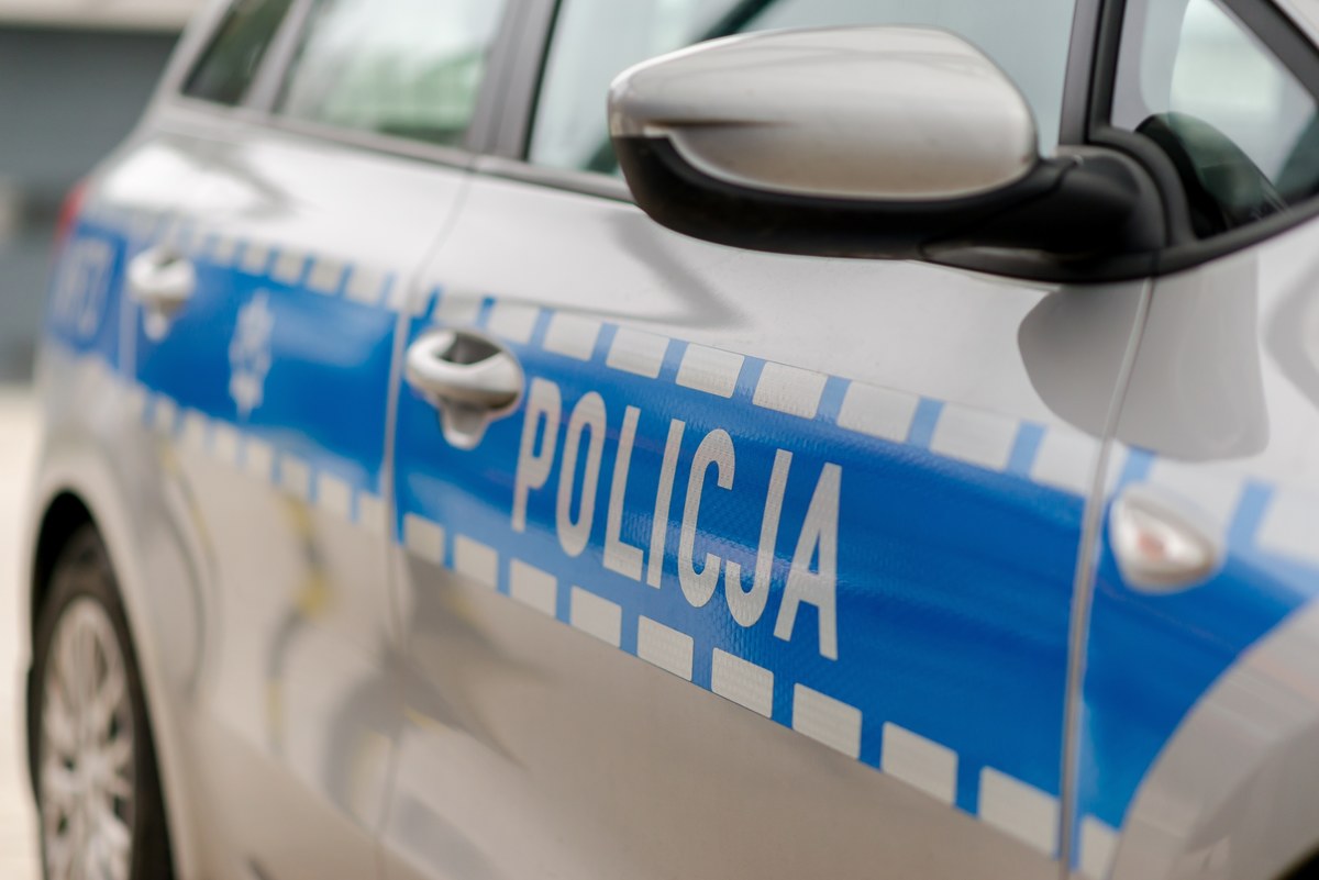 Rzeszowscy śledczy ustalają przyczyny śmierci 25-latka. Mężczyzna miał ranę ciętą w okolicy szyi - ustalili dziennikarze RMF FM.