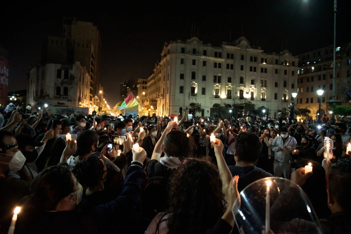 ​Co najmniej 13 osób zginęło w wyniku starć w Juliaca w południowym Peru po wznowieniu protestów domagających się przedterminowych wyborów i uwolnienia uwięzionego byłego prezydenta Pedro Castillo - poinformowało regionalne ministerstwo zdrowia. Tym samym liczba śmiertelnych ofiar antyrządowych starć z siłami bezpieczeństwa wzrosła do 35. 