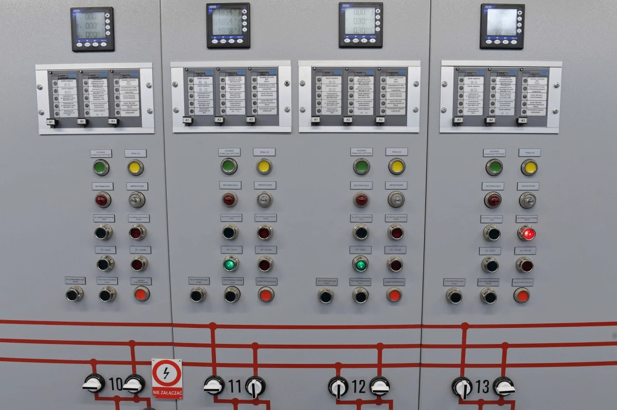 Rekordowy zakup prądu z zachodniej Europy. W tym momencie Polska kupuje blisko 2 gigawaty energii elektrycznej. To niemal 8 procent krajowego zapotrzebowania na prąd. 