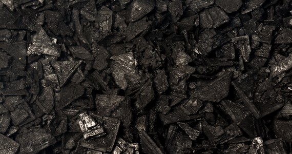 Już ponad 400 tysięcy ton węgla otrzymały od Polskiej Grupy Górniczej gminy, które zdecydowały się sprzedawać go po preferencyjnych cenach. Umowę z PGG na dostawę surowca podpisały m.in. Katowice.